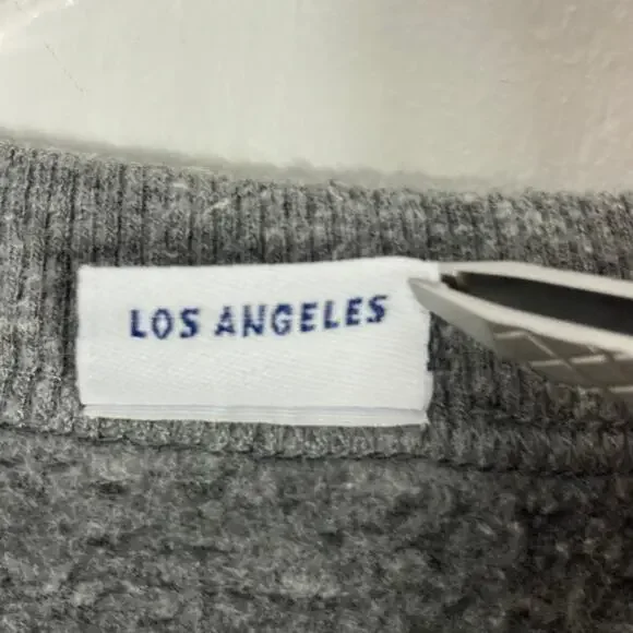 NWOT CLARE V CV+EMC Sweatshirt S Oversized Graphic RED-LIPS”Maman Je T’aime”Grey - Picture 7 of 12